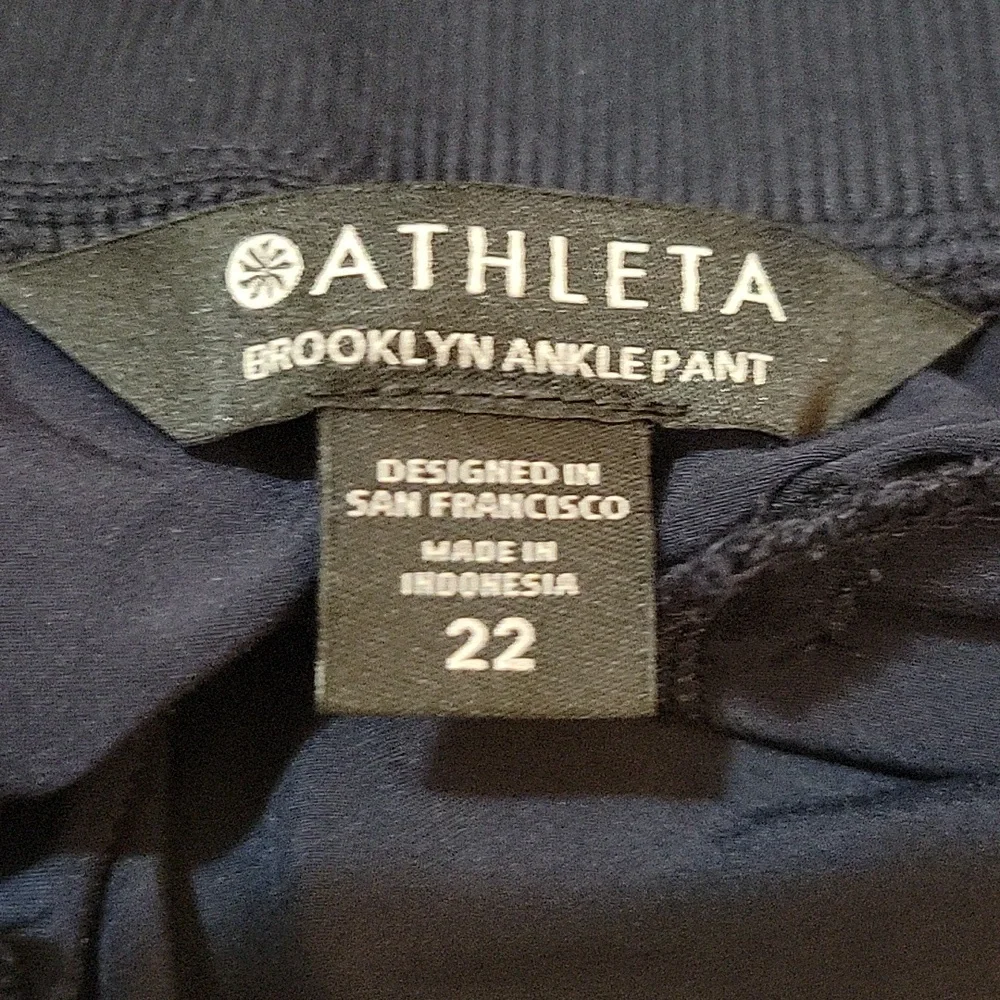 Athleta Navy Brooklyn Ankle Pants - Picture 6 of 9
